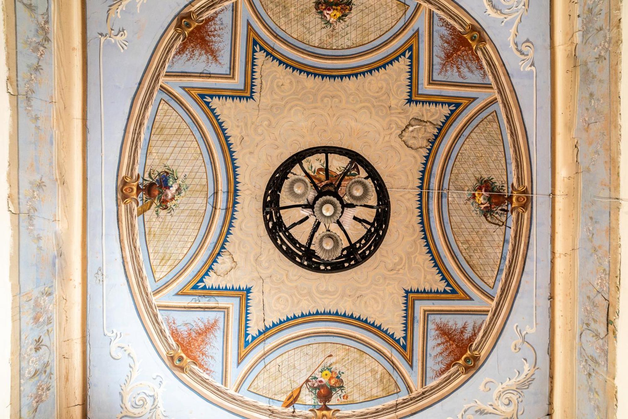 Dimora Storica Giostra Vecchia - Palazzo Grisolia 1809 Cosenza Exterior photo